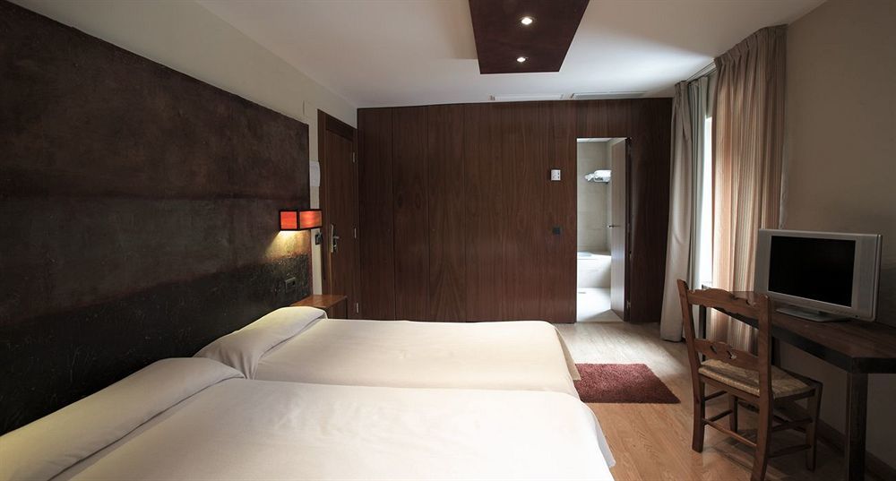 Hotel Santa Cristina Petit Spa Canfranc Ngoại thất bức ảnh