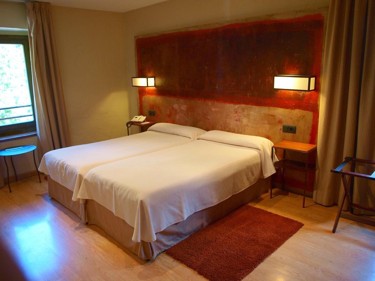 Hotel Santa Cristina Petit Spa Canfranc Ngoại thất bức ảnh